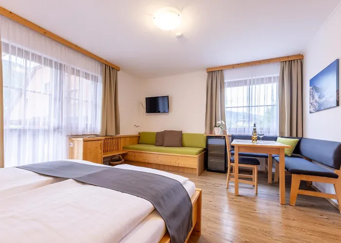 Ξενοδοχείο με διαμερίσματα Holzerhof